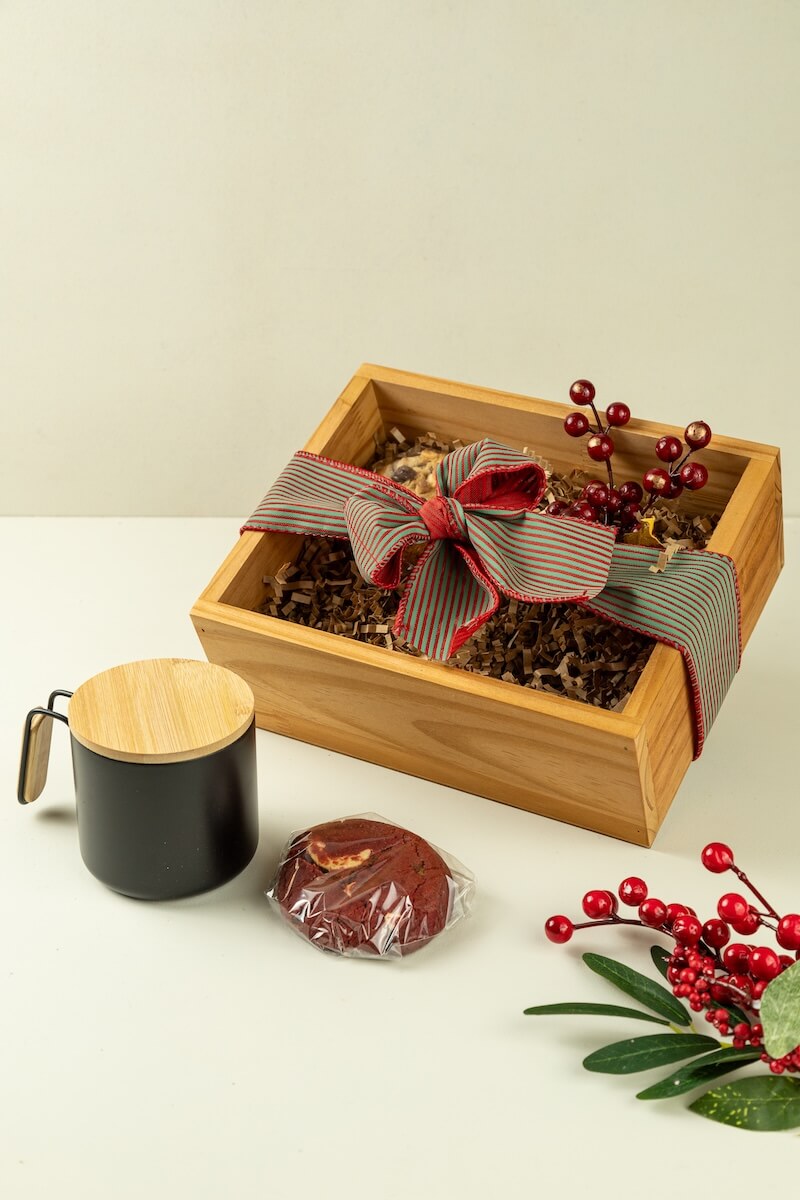 MBN020 - Caixa Presente com Caneca e Cookies Artesanais - Presente de Natal