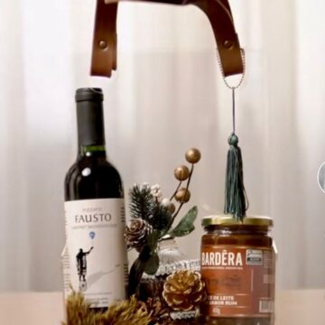 MBN033 - Bag Acrílica com Vinho e Delícias Natalinas